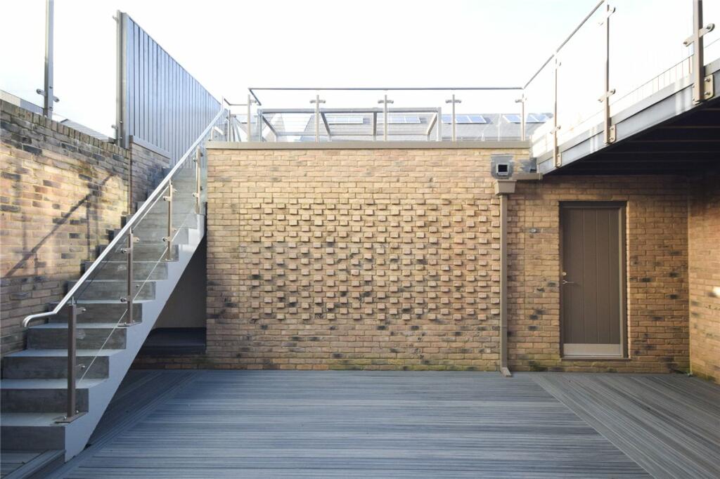 Additional image 18 of Pinnington Close, Trumpington, Cambridge, CB2