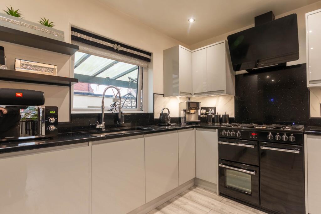 Additional image 14 of Cliffe Lane West, Baildon, Shipley, West Yorkshire, BD17