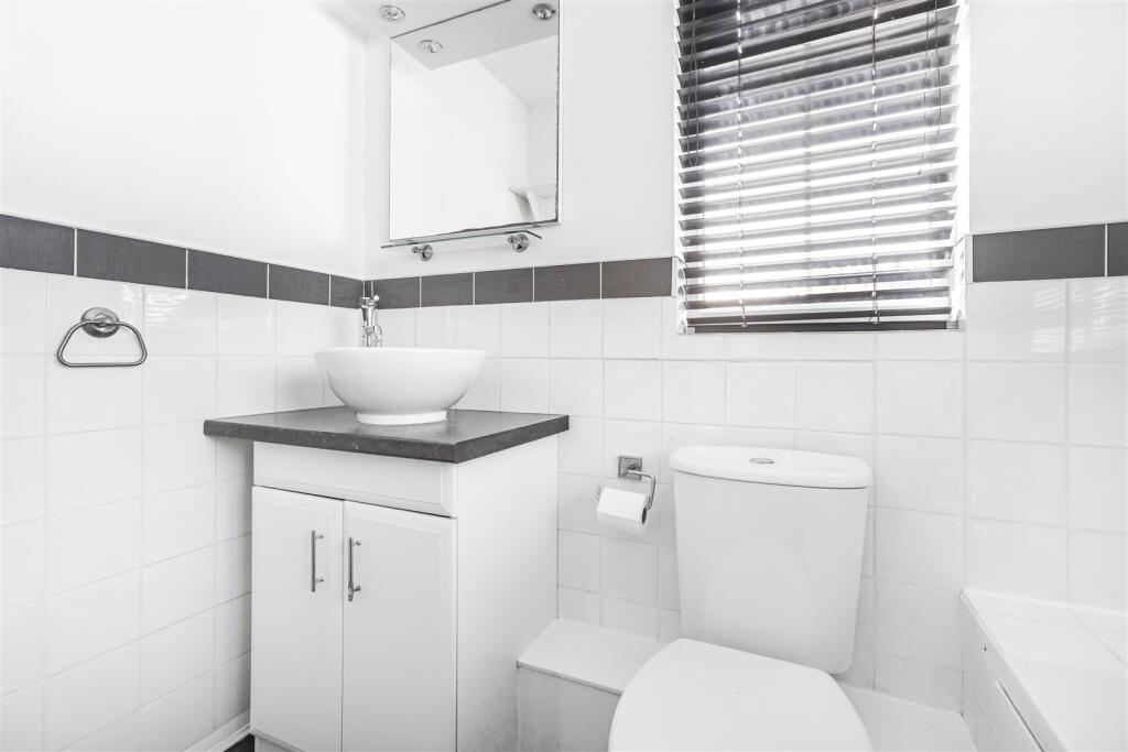 Additional image 11 of Vincenzo Close, Welham Green , Herts