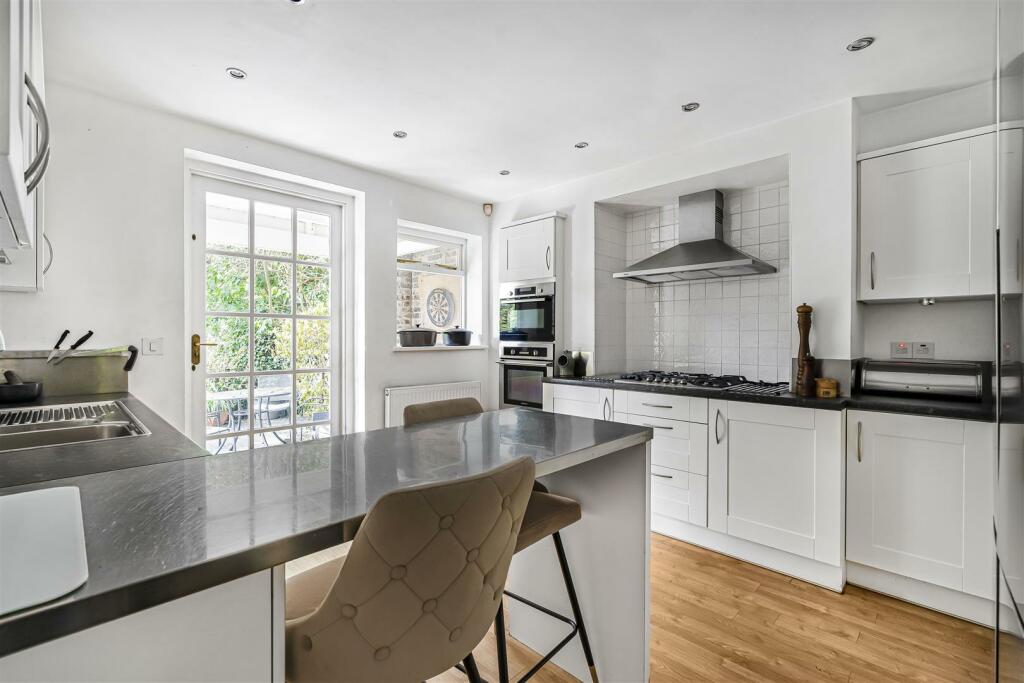 Additional image 11 of Barton Road, Cambridge