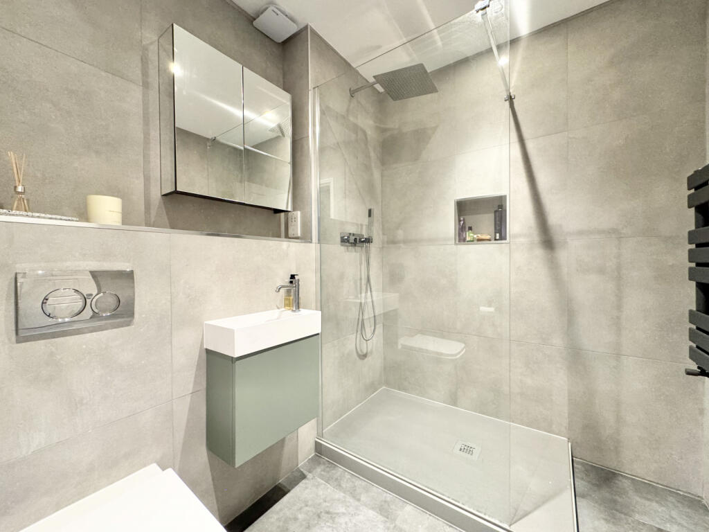 Additional image 26 of Azalea Close, Napsbury Park, St. Albans