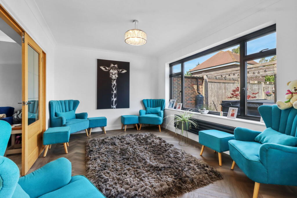 Additional image 4 of Stuart Avenue, Eastbourne, BN21 1UR