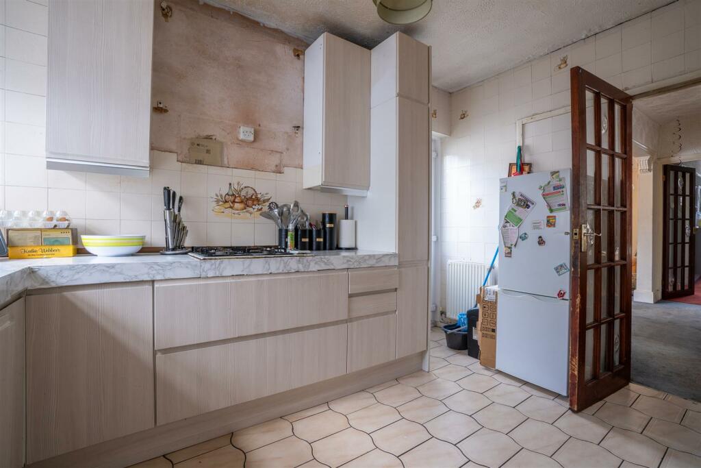 Additional image 7 of Avondale Crescent, Grangetown, Cardiff