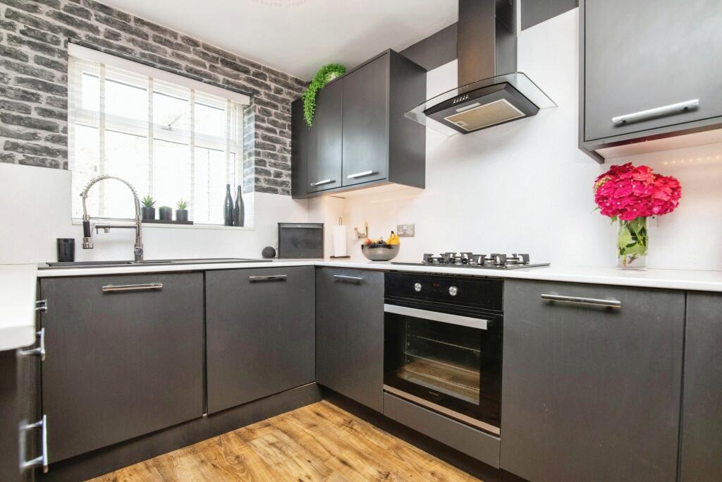 Additional image 4 of Admirals Way, Rowley Regis, B65