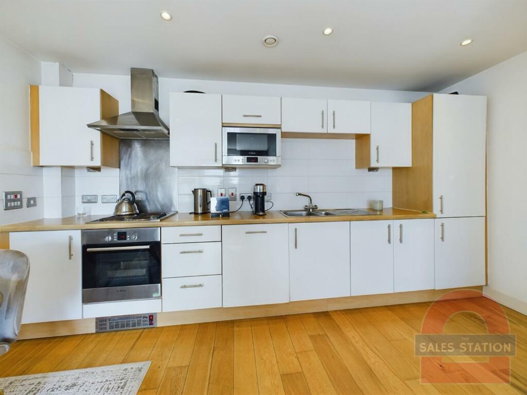 Additional image 5 of Bute Terrace, Cardiff