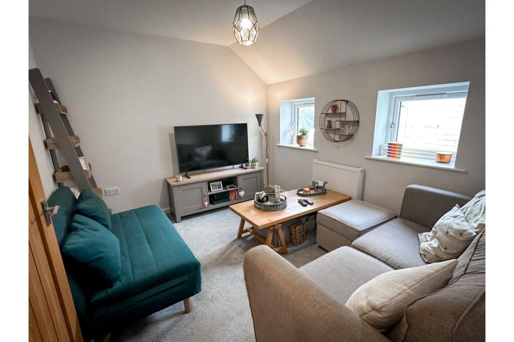 Additional image 12 of Oak Street, Keighley, BD22