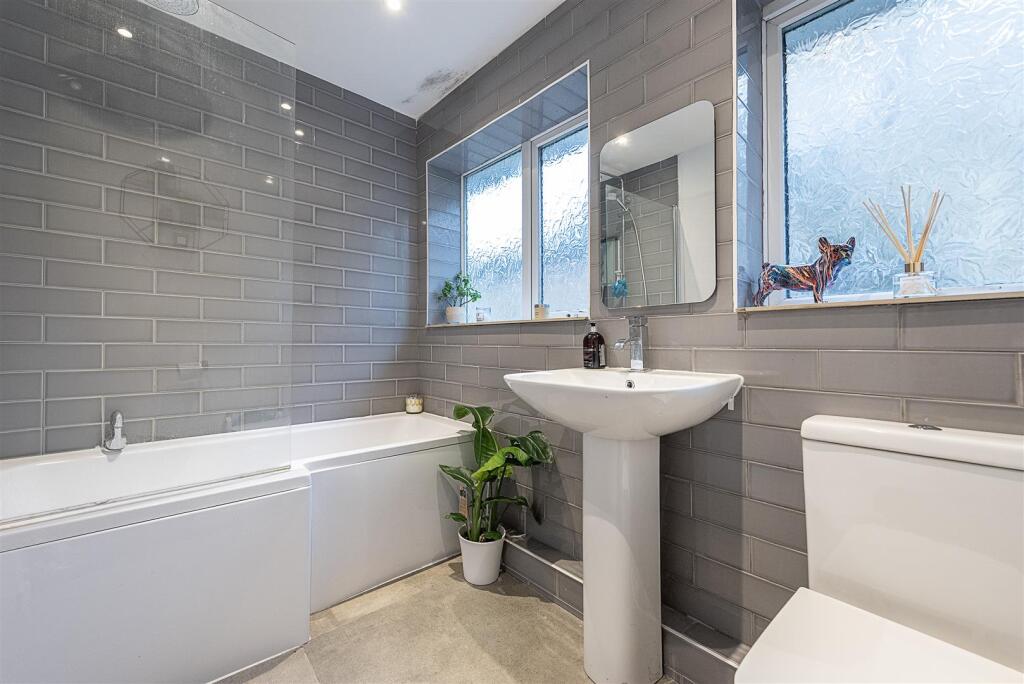 Additional image 10 of Lower Luton Road, Wheathampstead