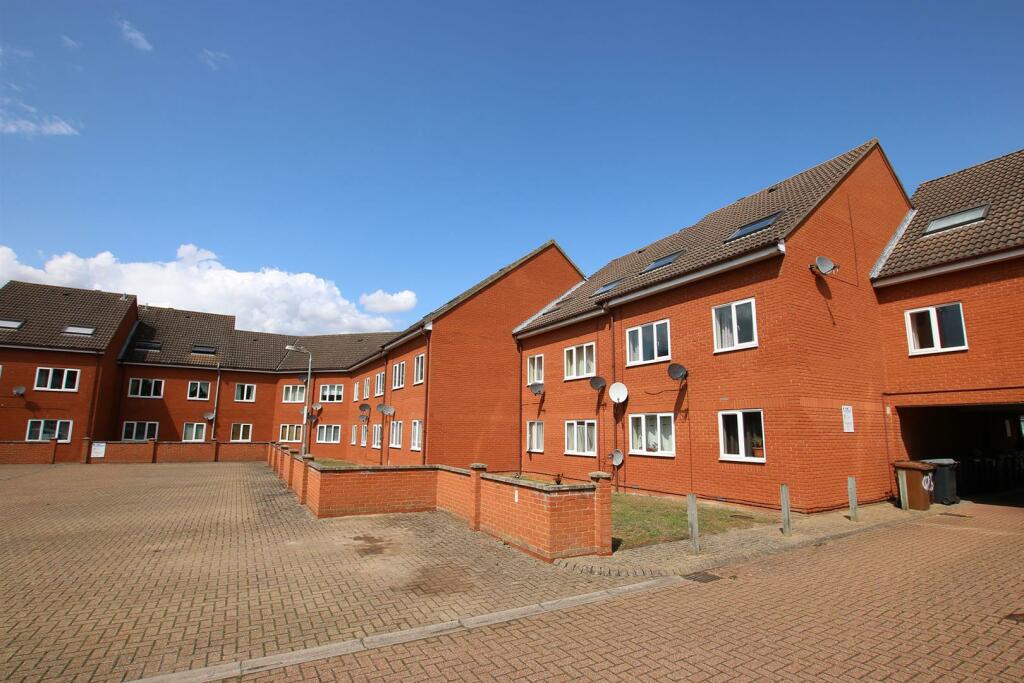 Additional image 11 of The Avenue, Newmarket