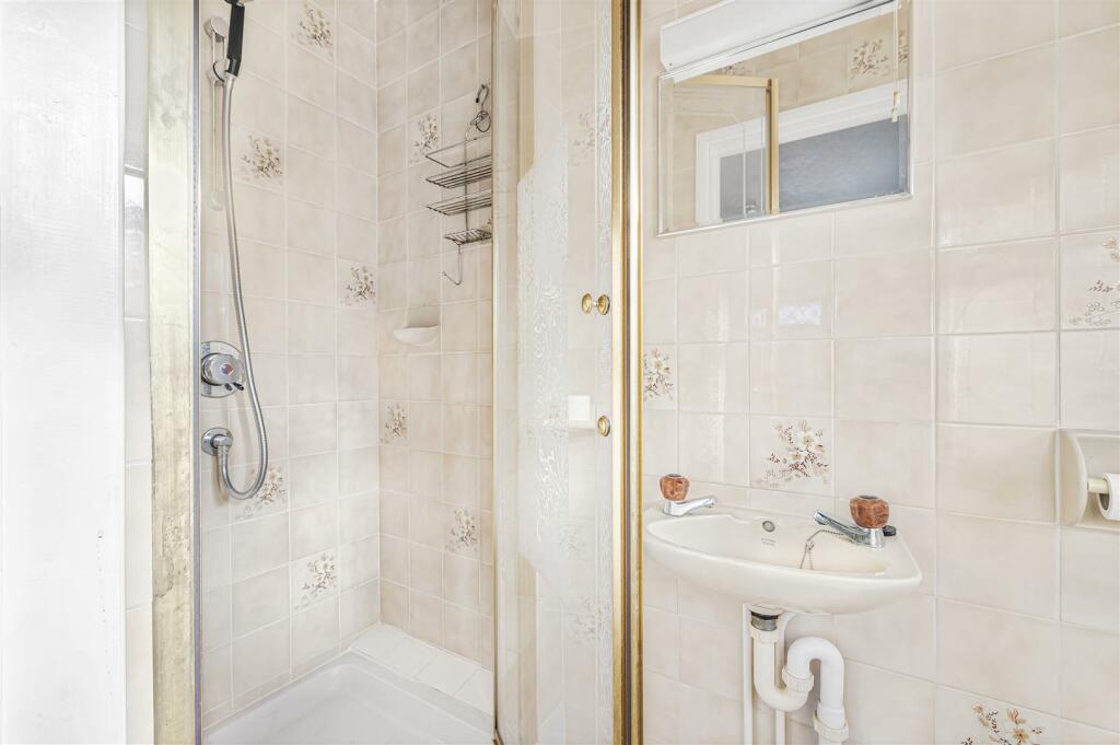 Additional image 14 of Oval Close, Peacehaven