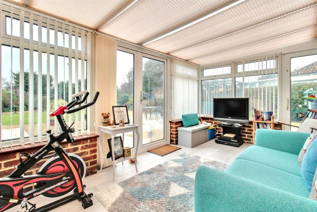 Additional image 15 of Alinora Crescent, Goring-By-Sea, Worthing