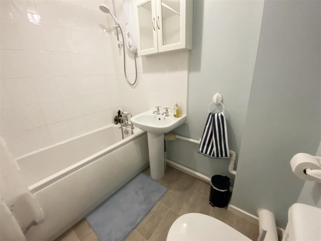 Additional image 6 of Howlett Drive, Hailsham