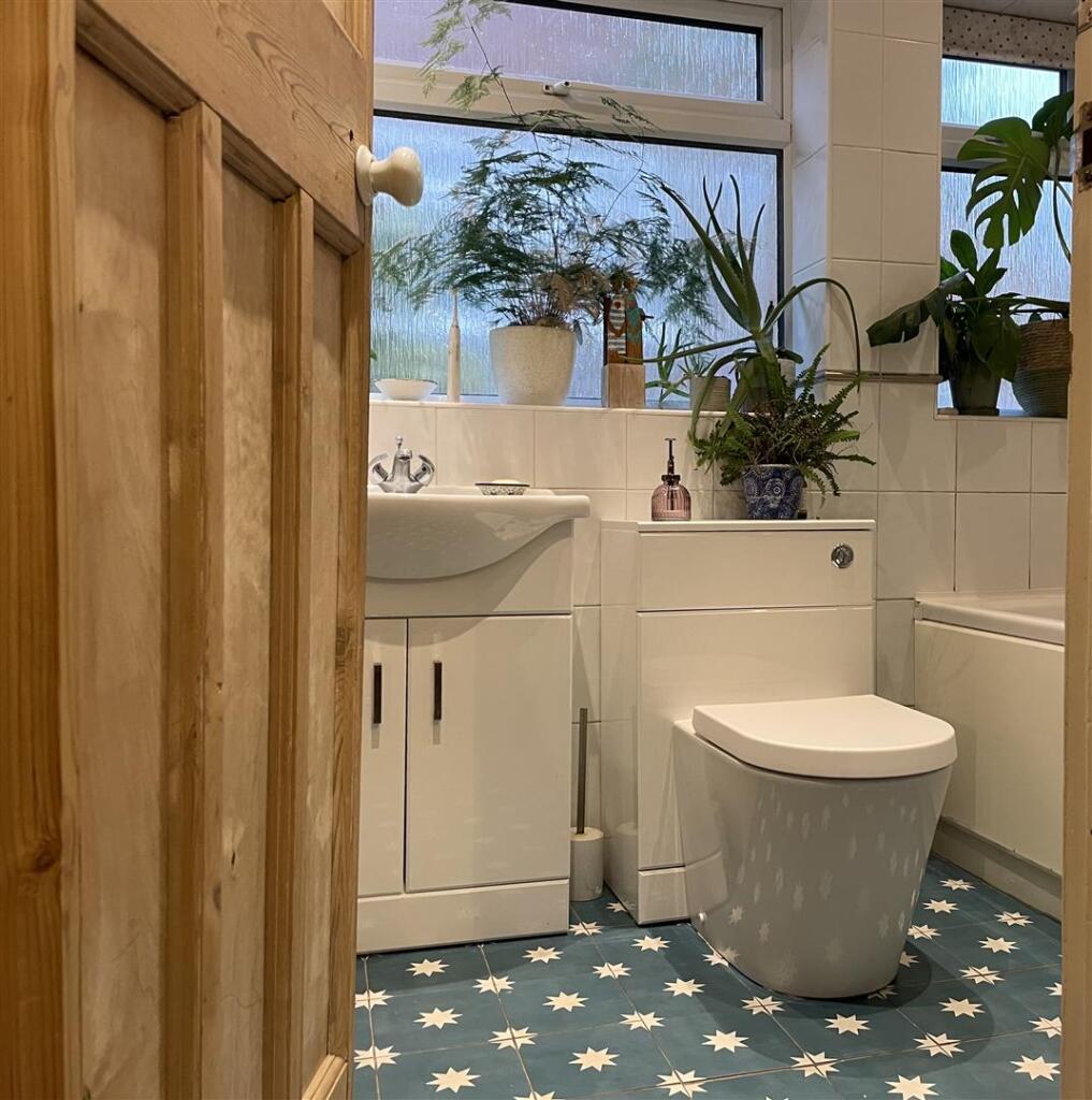 Additional image 24 of Valley Close, Newhaven