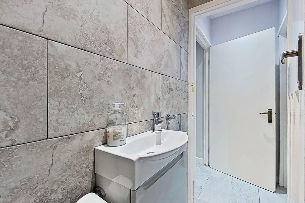 Additional image 38 of Gillway Lane, Tamworth