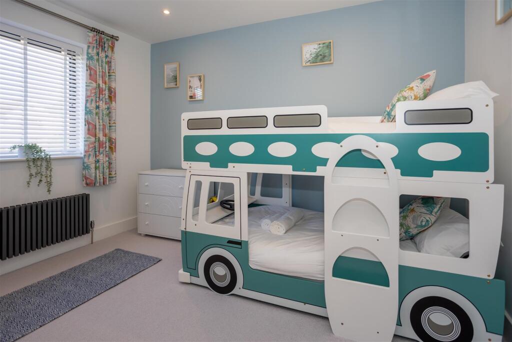 Additional image 21 of Sandbanks Road, Lilliput