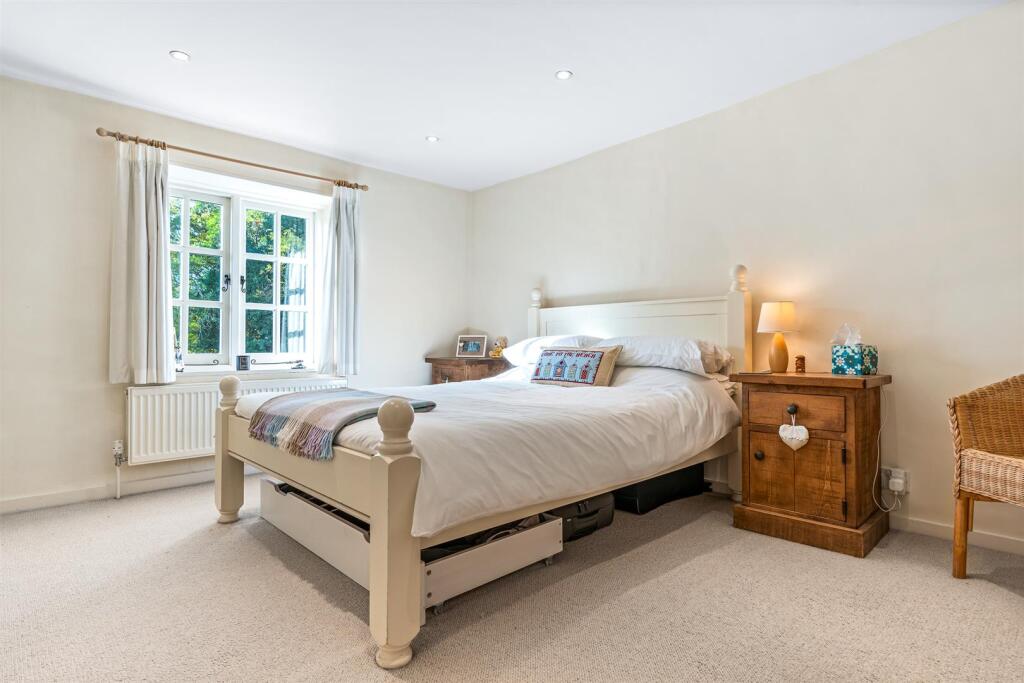 Additional image 6 of Harmer Green Lane, Welwyn