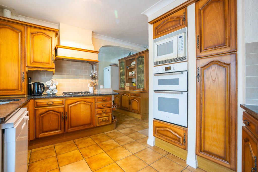 Additional image 9 of Highland View Close, Colehill, Wimborne, Dorset, BH21