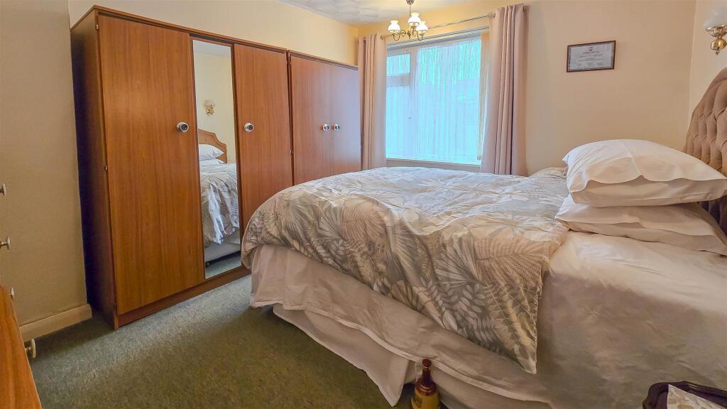 Additional image 5 of School Road, Kedington, Haverhill