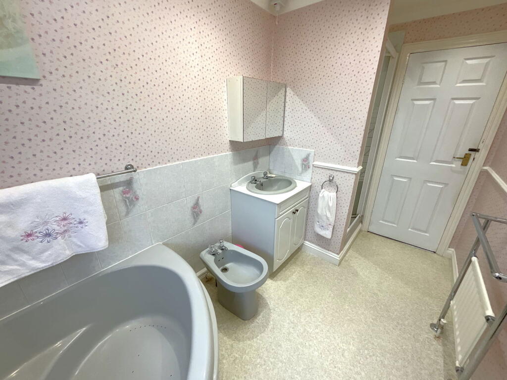 Additional image 14 of Ribbesford Close, Halesowen, B63 2AR