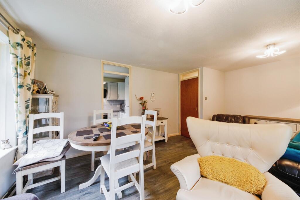 Additional image 5 of Warwick Road, SOLIHULL