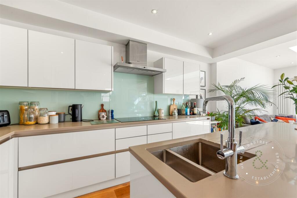 Additional image 7 of Earl's Court Road, Penylan, Cardiff