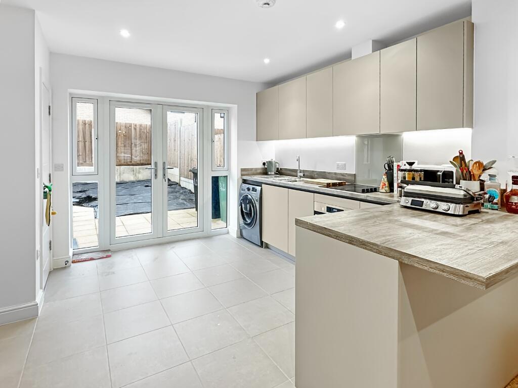 Additional image 3 of Windmill Close, Over, CB24 5QF