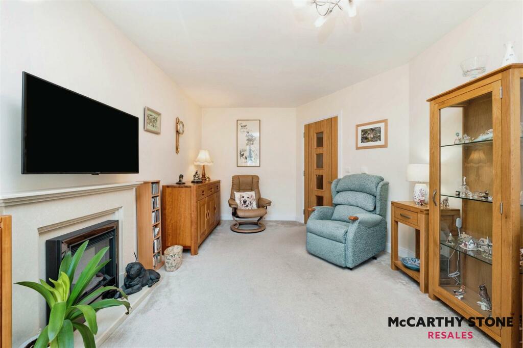 Additional image 6 of Roslyn Court, Lisle Lane, Ely, Cambridgeshire, CB7 4FA