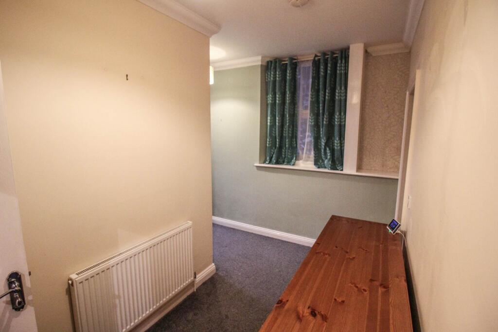 Additional image 4 of Jubilee Road**Ground Floor**Private Garden**Lounge & Dining Room**Utility/Cloakroom**Vacant**Quick Move**