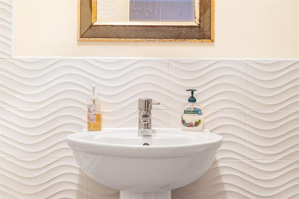 Additional image 33 of Westview Close, Peacehaven