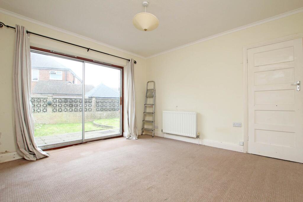 Additional image 12 of Lawns Avenue, Eastbourne, BN21 1PJ