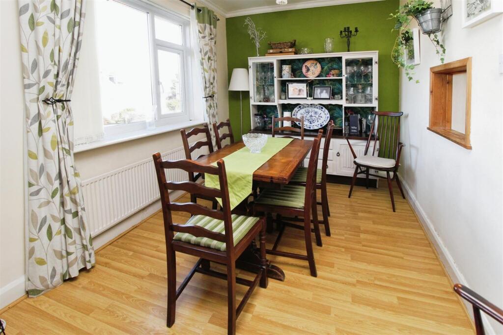 Additional image 5 of Gregory Crescent, Bradford, BD7 4PG