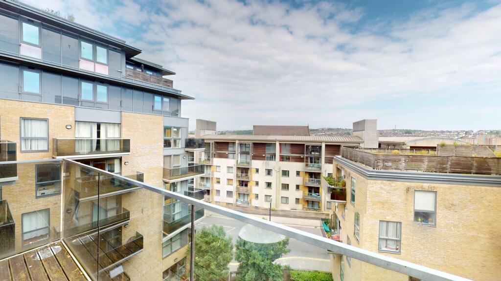 Additional image 2 of Fleet Street