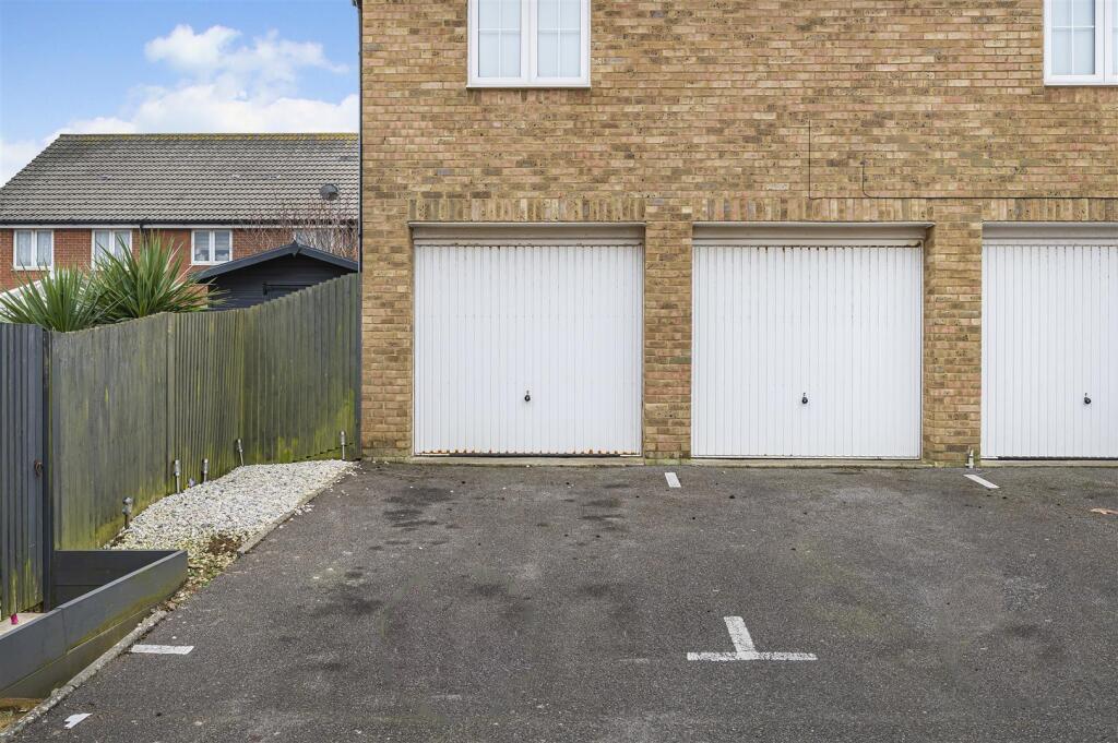 Additional image 39 of Westview Close, Peacehaven