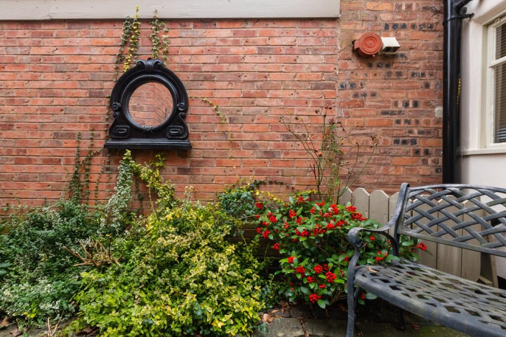 Additional image 40 of High Street, Henley-in-Arden, Warwickshire, B95