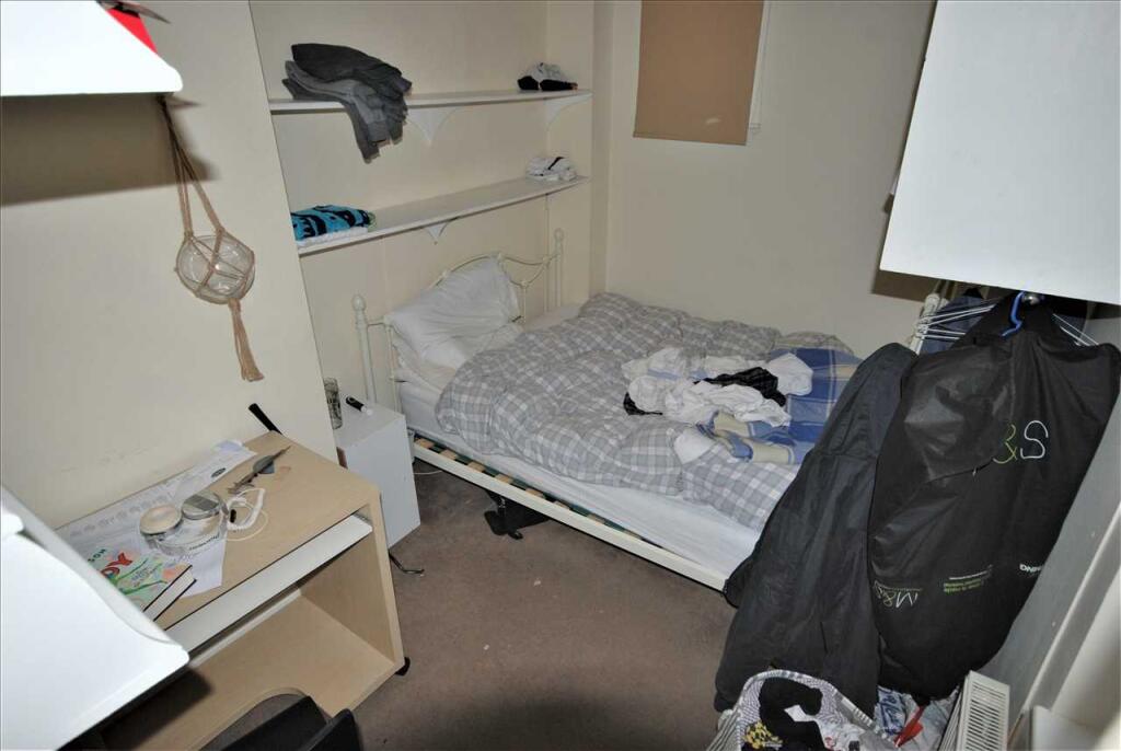 Additional image 5 of First Floor Flat The Mall