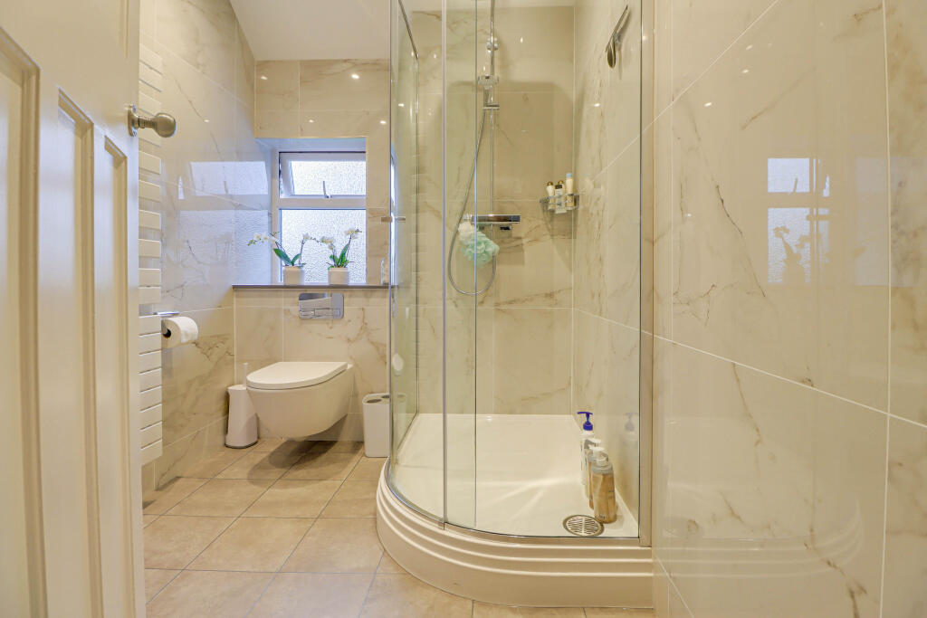 Additional image 23 of Roundwood Park, Harpenden, Hertfordshire, AL5