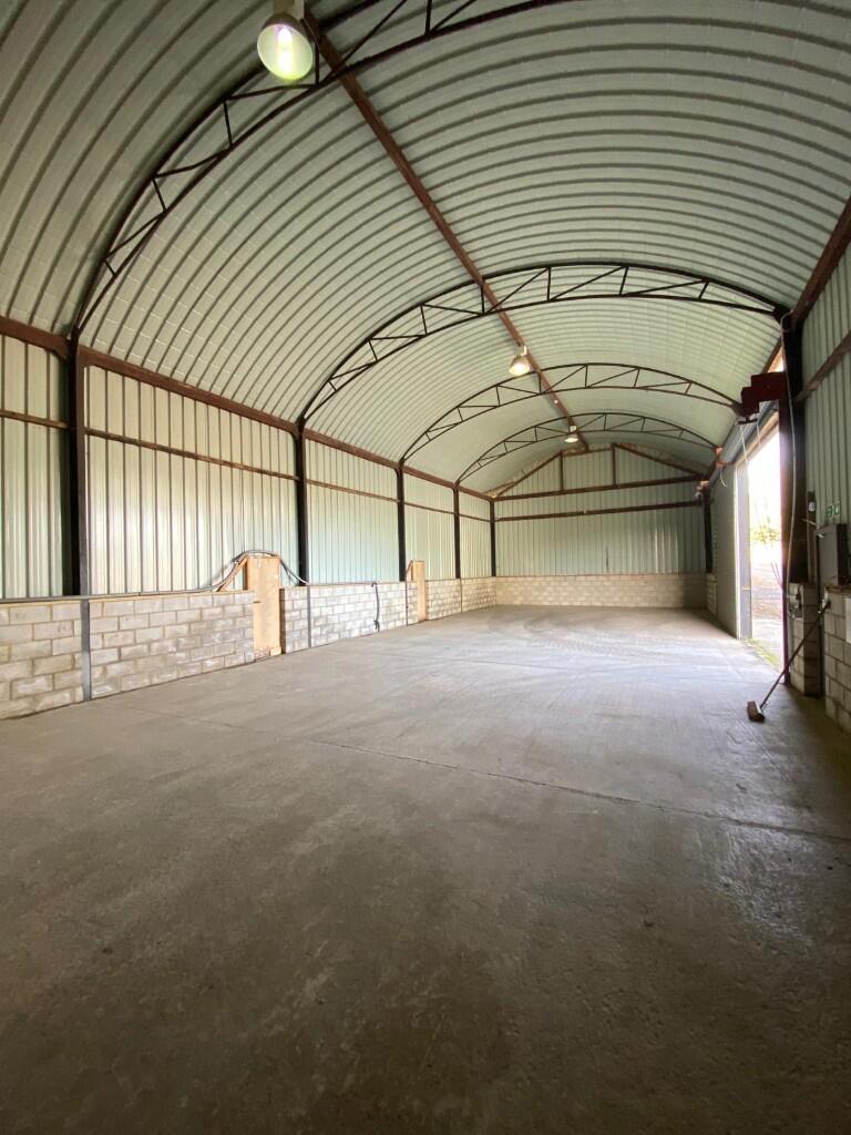 Additional image 3 of CB10 1RP