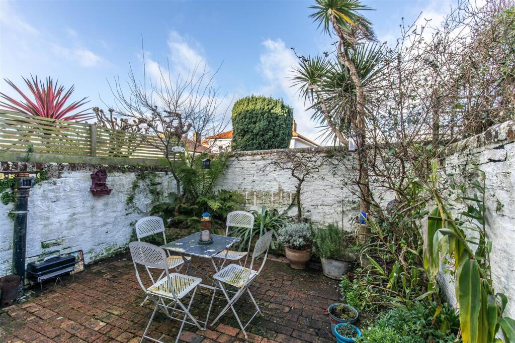 Additional image 18 of Watts Lane, Eastbourne, BN21 2LN