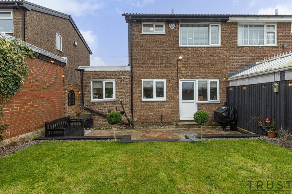 Additional image 31 of Links Avenue, Cleckheaton