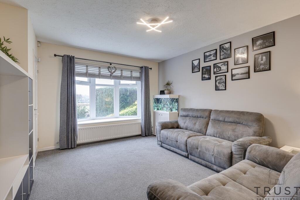 Additional image 11 of Links Avenue, Cleckheaton