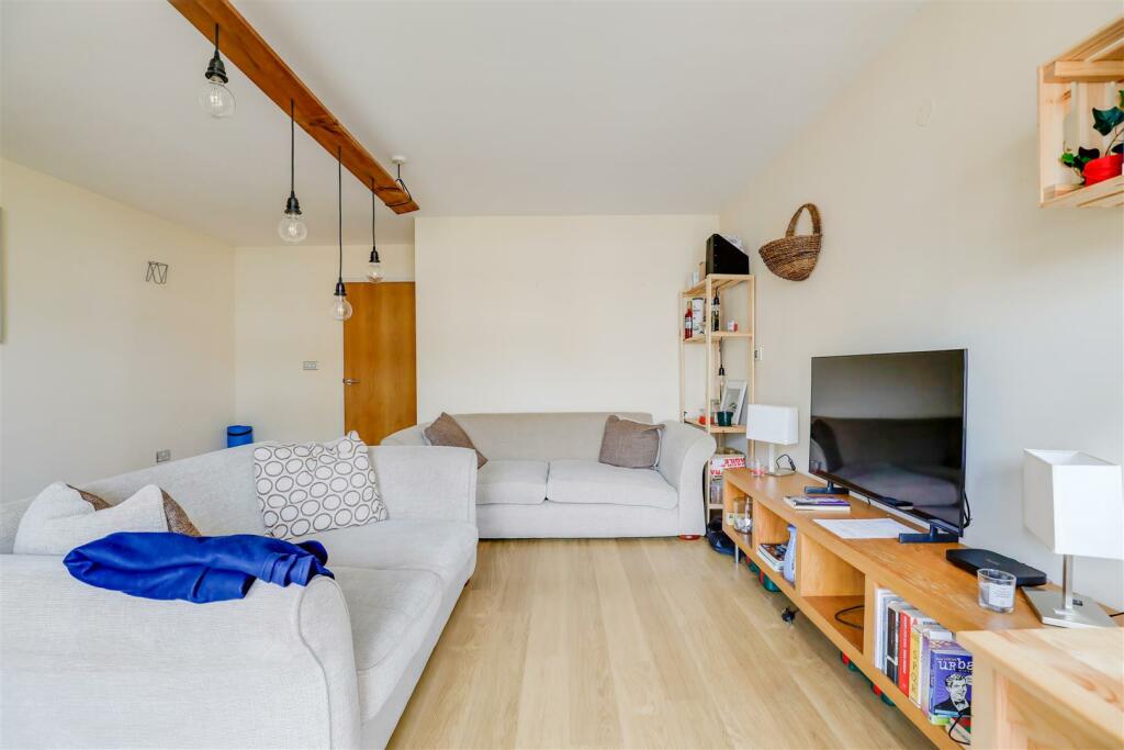 Additional image 3 of Genoa House, Penstone Court, Century Wharf