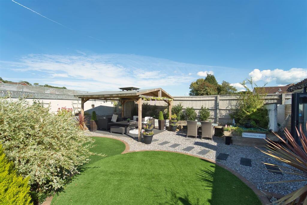 Additional image 36 of Spring Hill, Worle Hillside - DETACHED BUNGALOW WITH ANNEX