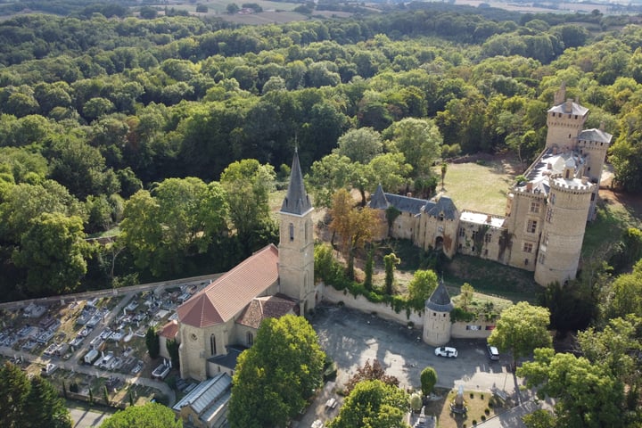 Primary image of Quartier du Château, 32140 Saint-Blancard, France