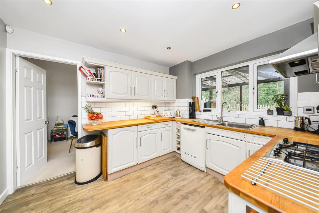 Additional image 8 of Berkley Crescent, Moseley, Birmingham