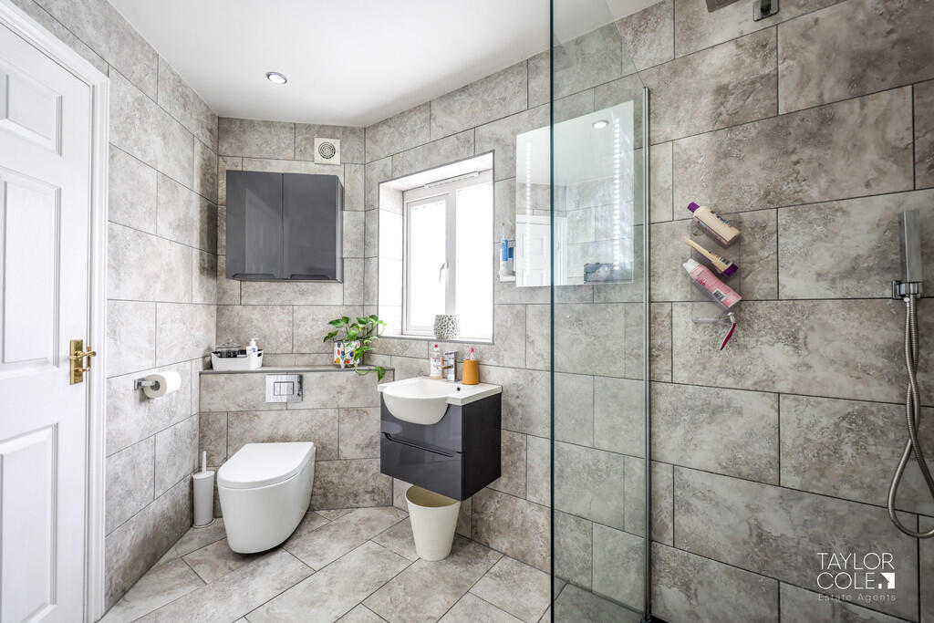 Additional image 30 of School Walk, Tamworth