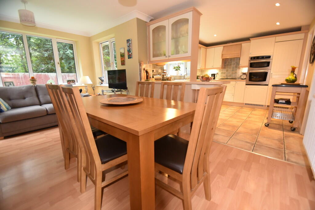 Additional image 4 of Old Pinewood Way, Papworth Everard