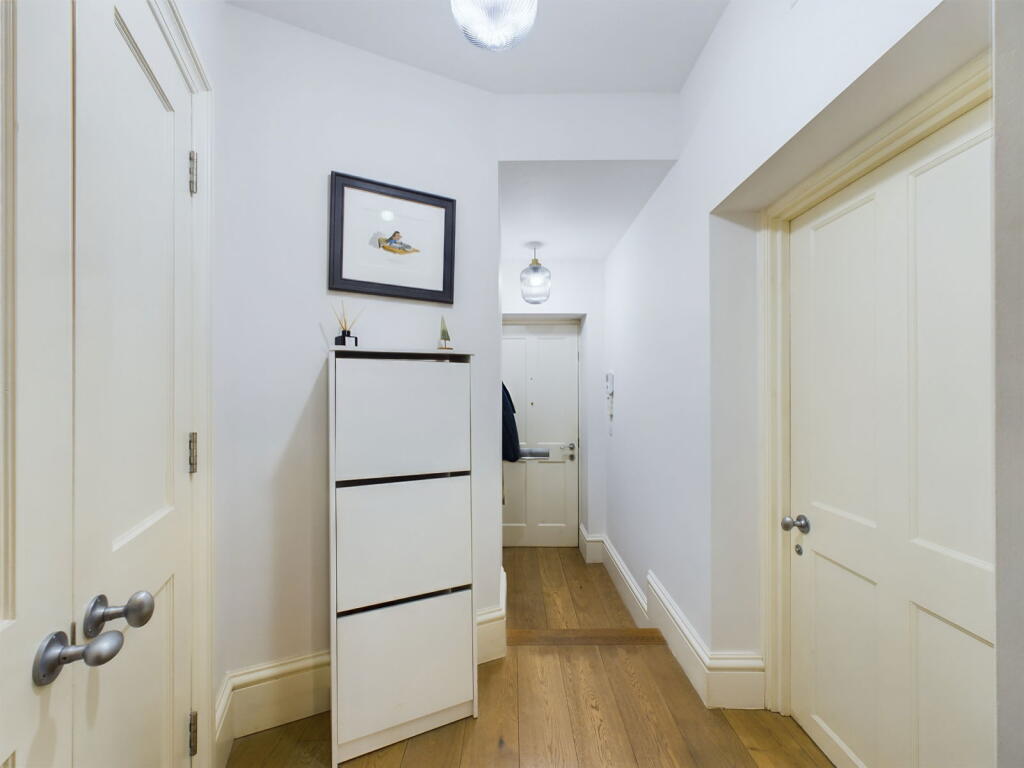 Additional image 10 of The General, Harbourside, Bristol