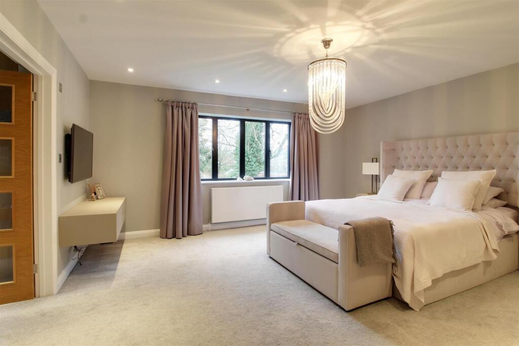 Additional image 7 of Mymms Drive, Brookmans Park