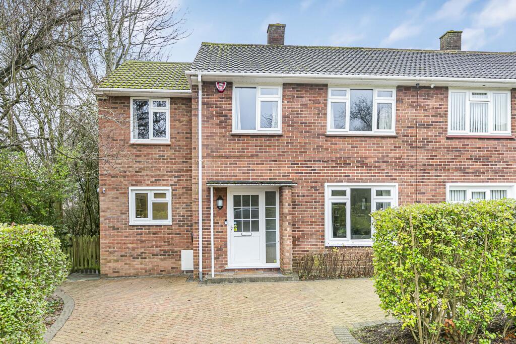 Harwood Hill, Welwyn Garden City, Hertfordshire, AL8