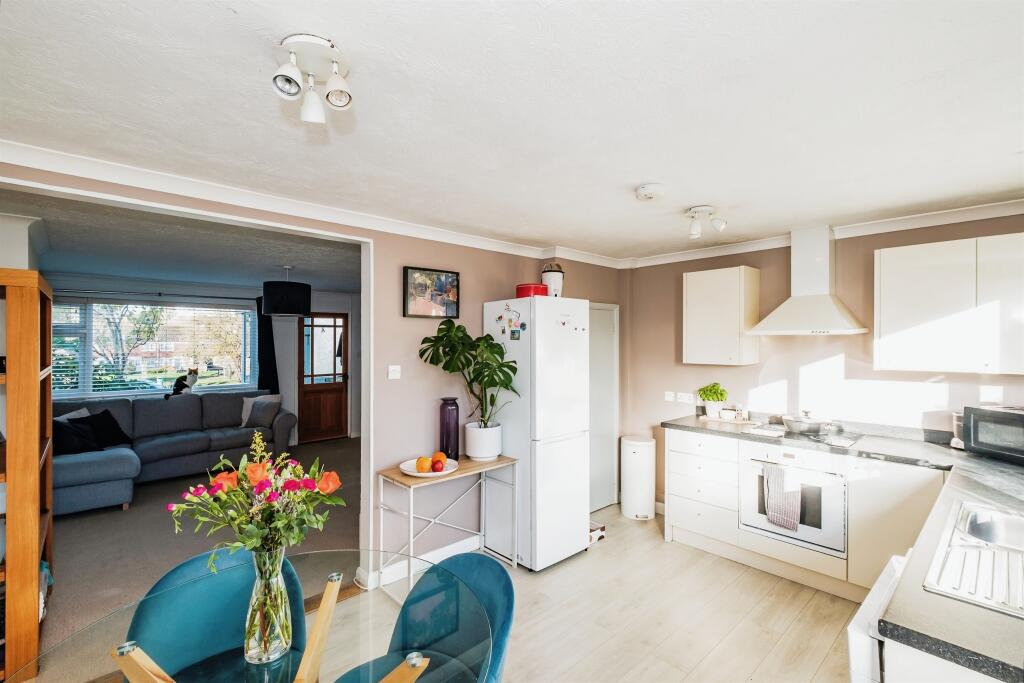 Additional image 13 of Downsway, Shoreham-By-Sea