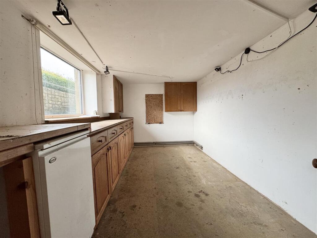 Additional image 35 of Blencow